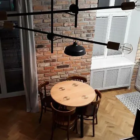 公寓 Klimatyczny Apartament Z Antresola 华沙