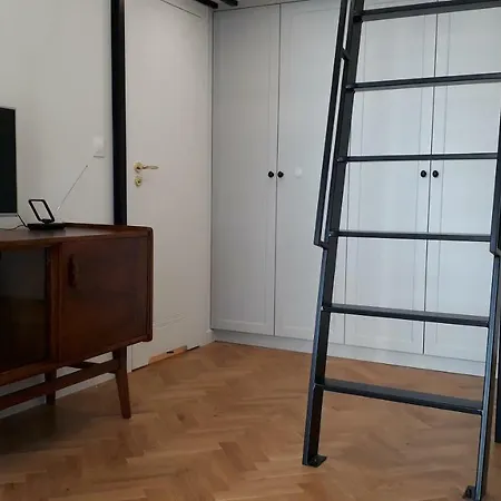 公寓 Klimatyczny Apartament Z Antresola 华沙