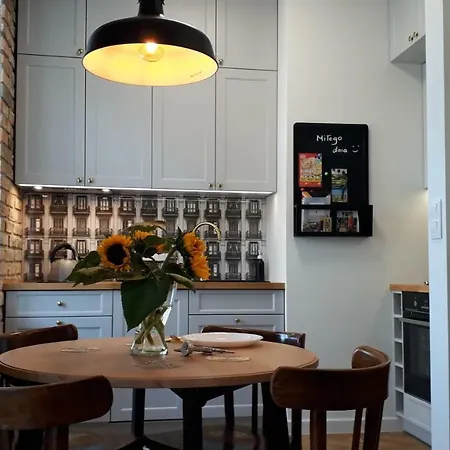 Klimatyczny Apartament Z Antresola Apartment