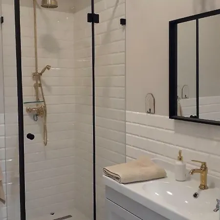 Klimatyczny Apartament Z Antresola